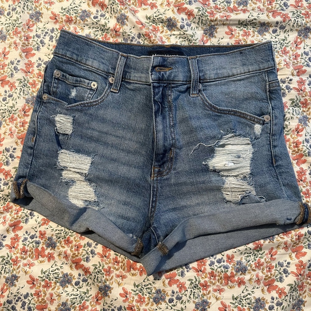 3 pair Women’s Aero Denim Shorts, size 6